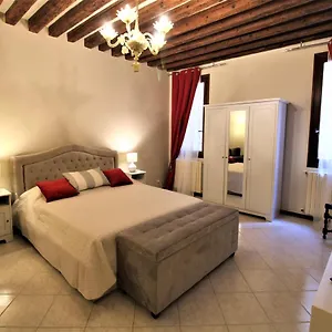 And Spacious Apartment Venice
