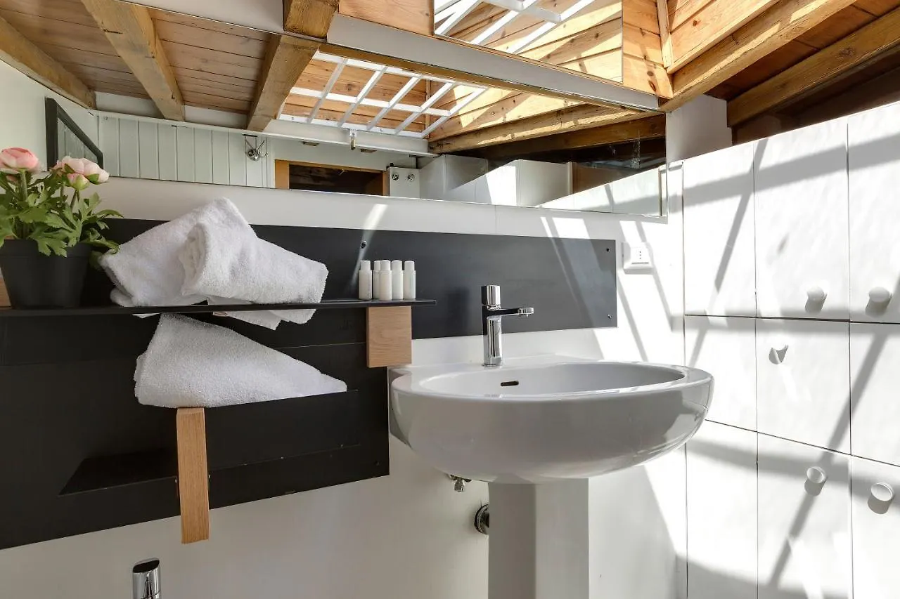 Beatrice Apartment By Mamo Florencie